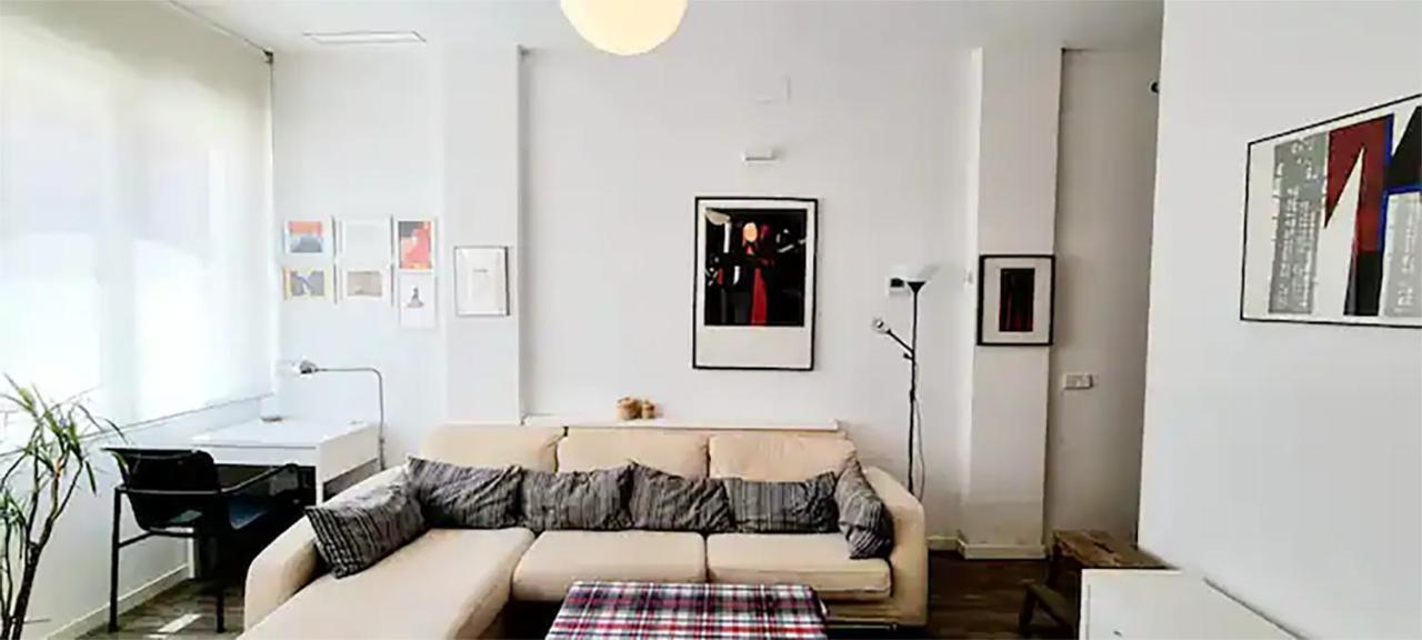 Florit Flats - The Canovas Apartment Valenza Esterno foto